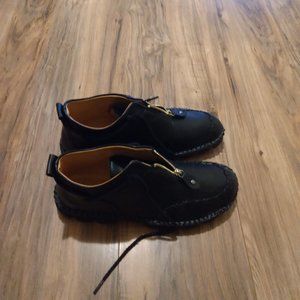 Fashion , black shoes